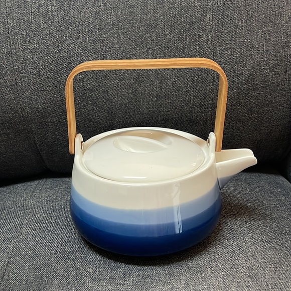 Crate & Barrel Blue Stripped Teapot and Cups Set - Picture 5 of 14